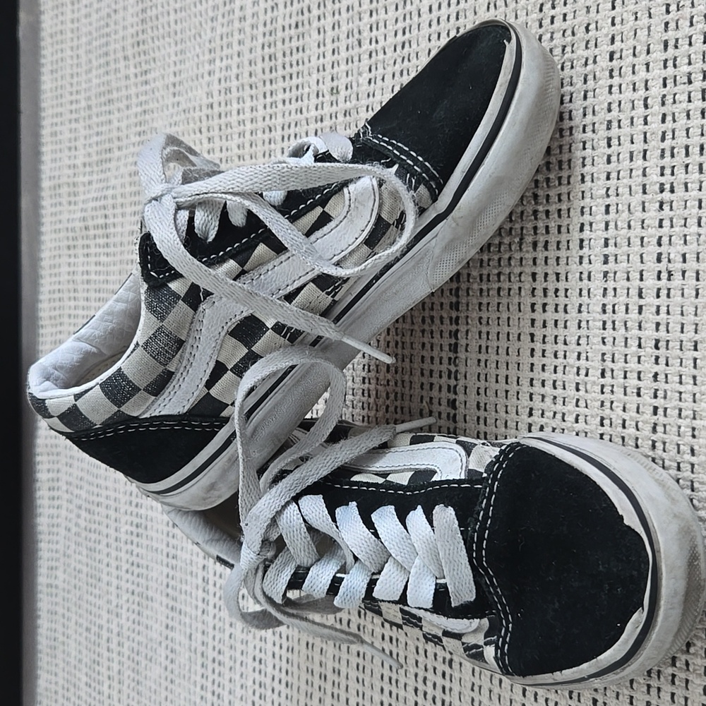 Vans Old SKool Lows Lace Up Skater Sneakers Kids Sz 12